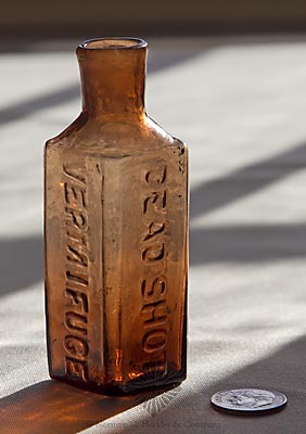 "Drs. Peery & / Hamlins / Dead Shot / Vermifuge" Medicine Bottle, Similar to AAM pg. 402