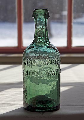 "E. McIntire / Mineral Water" - "Patent" Soda Water Bottle