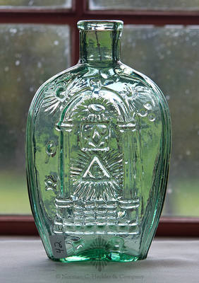 Masonic Arch And Emblems - Eagle Historical Flask, GIV-9