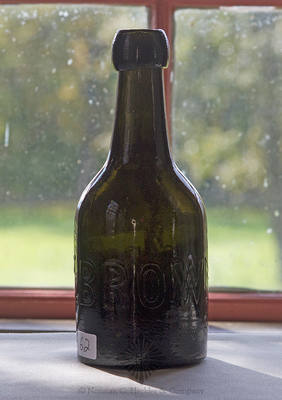 "H.L. & J.W. Brown / Hartford CT." Soda Water Bottle