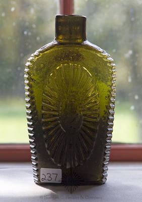 "Keen" - "P & W" Sunburst Flask, GVIII-10