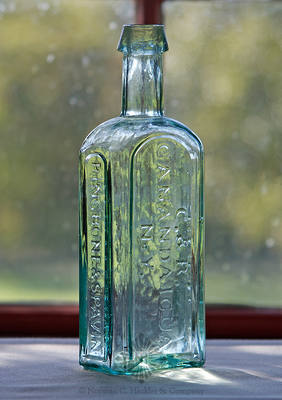 "C. & R. / Canandaigua / N.Y. / Ringbone & Spavin / Liniment" Veterinary Medicine Bottle, AAM pg. 443