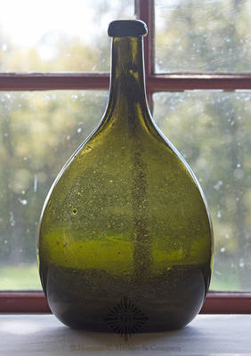 Freeblown Chestnut Bottle, Similar in form and construction to McK plate 225, #8