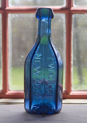 "T.W. Gillett / New-Haven / (Star)" Soda Water Bottle, WB pg. 7