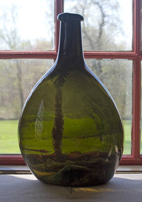 Freeblown Chestnut Bottle, Similar in form to KW pg. 47