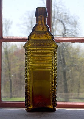 "ST / Drake's / 1860 / Plantation / X / Bitters" Figural Bottle, R/H #D-105