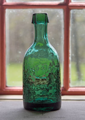 "Darling & Ireland / Boston / Mineral Water" - "D" Soda Water Bottle