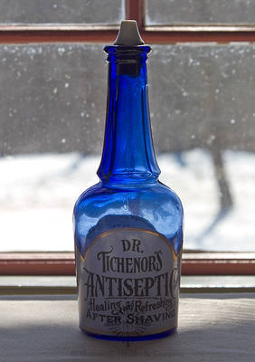 "Dr. / Tichenor's / Antiseptic / Healing And Refreshing / After Shaving." Enamel Labeled Medicine Bottle, Similar to AAM pg. 517