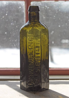 "Gibb's / Bone Liniment" Medicine Bottle, AAM pg. 188